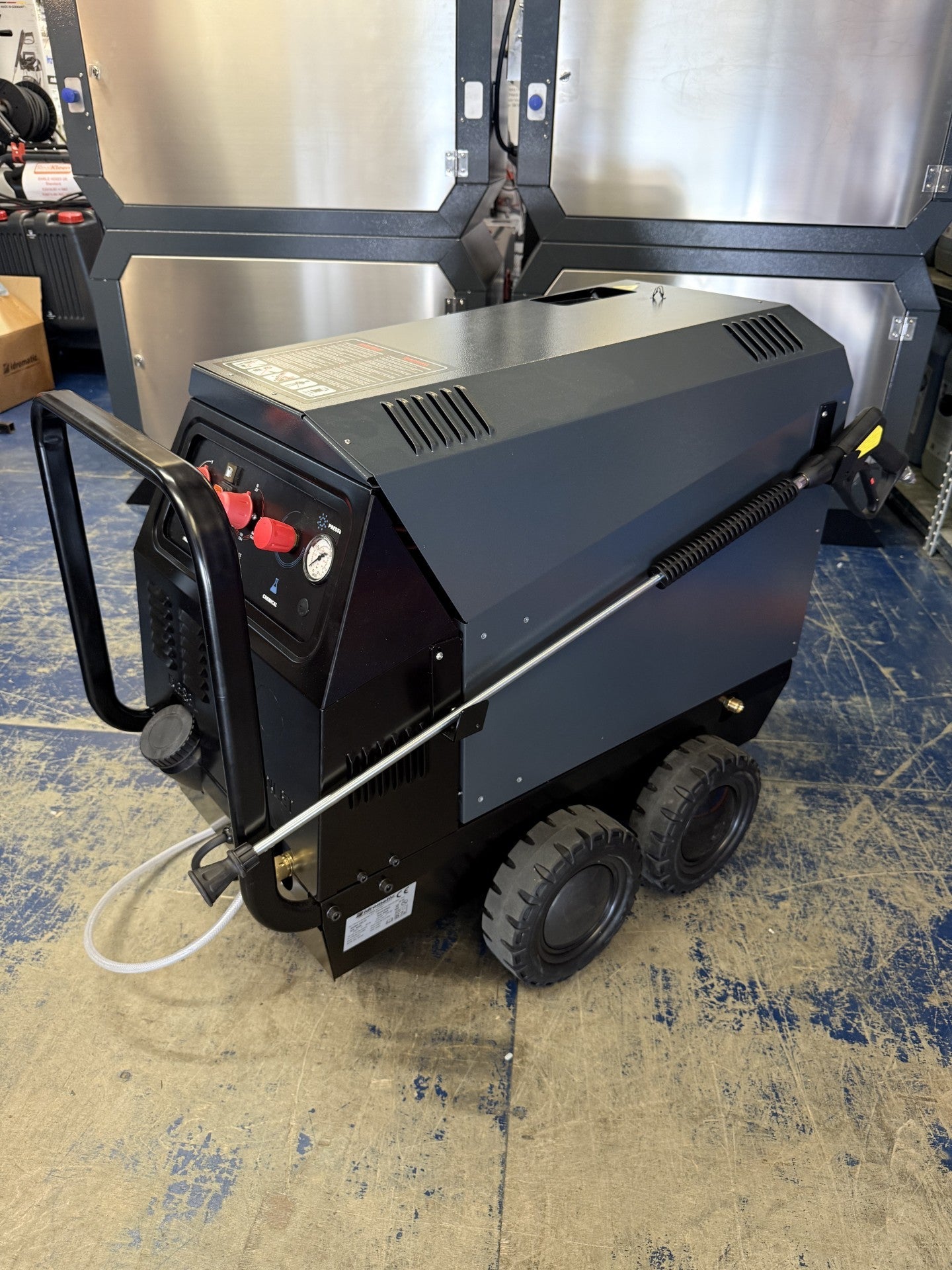 BOSS BOYS MHD15200 Mobile Hot Washer 200 Bar - RealKleen LTD